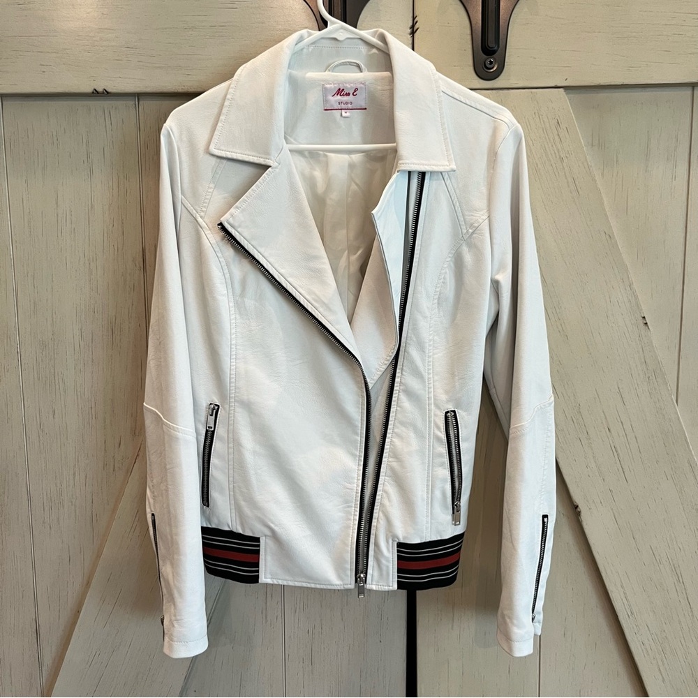 Miss E Studio Jacket Size Medium - image 3